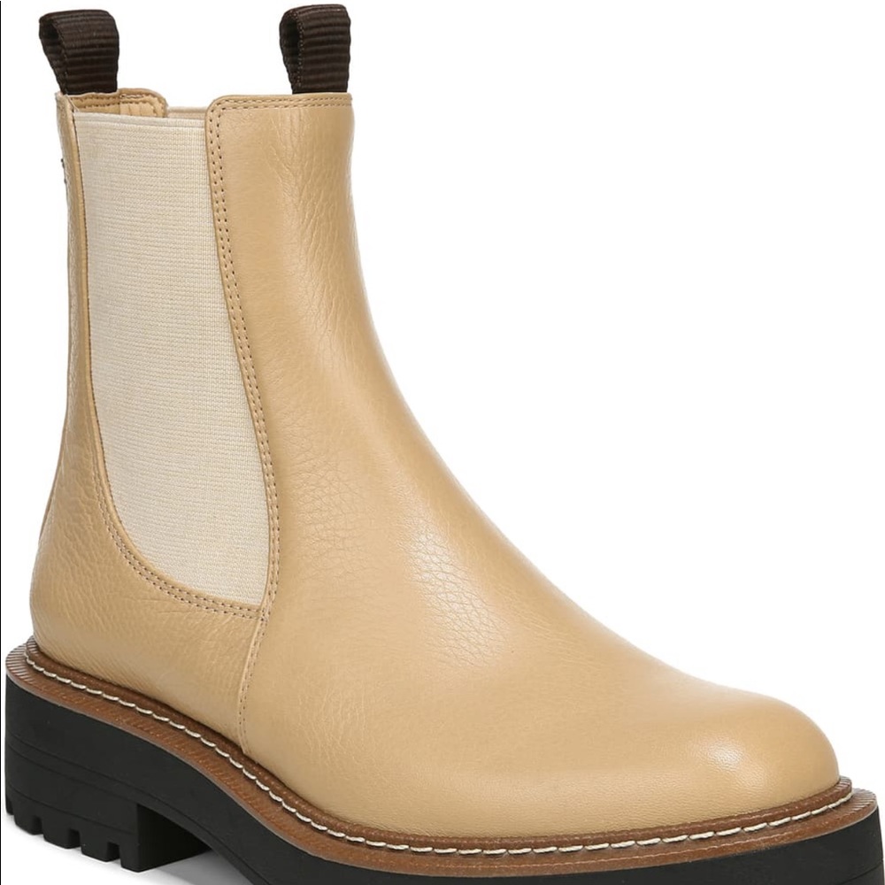 Laguna waterproof Chelsea boot